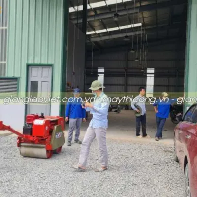 Lưu ý sử dụng xe lu dắt tay