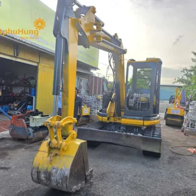 Cho thuê xe cuốc làm móng nhà, giá tốt, dịch vụ tận nơi.