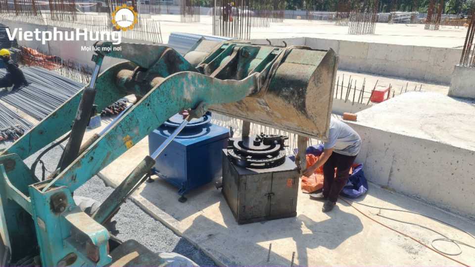 Cho thuê máy uốn sắt phi 25