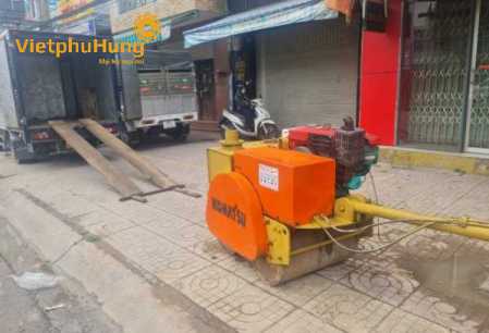 cho thuê máy lu 1 tấn