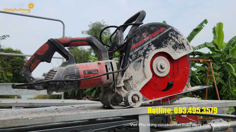 thuê máy cắt bê tông tphcm