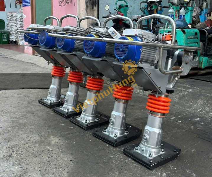 Cho thuê máy đầm cóc tại TPHCM